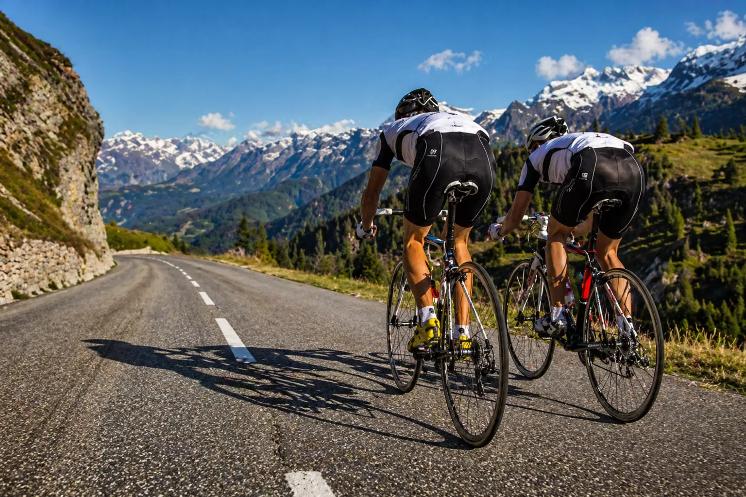 Cyclisme de montagne au col de la Colle Saint Michel